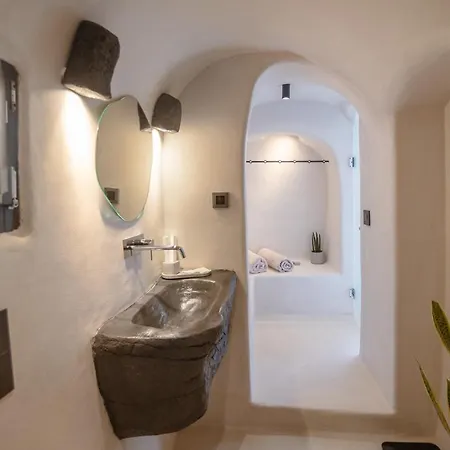 Appartement One Of One - Aether Oia (Santorini)